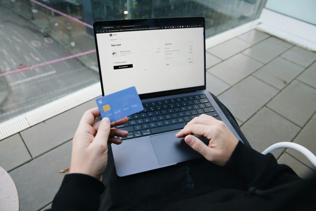 Bagaimana Cara Mengelola Bisnis Online Agar Mendapat Keuntungan Secara Konsisten